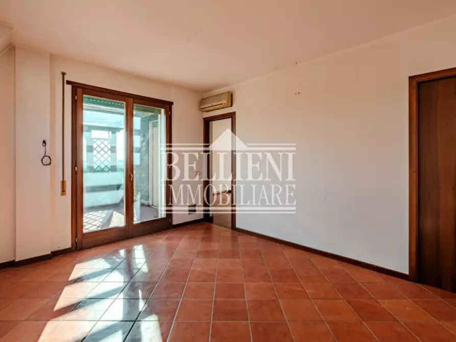 Immagine 3 di Attico in vendita  in Viale Montebello della Battaglia a Vicenza