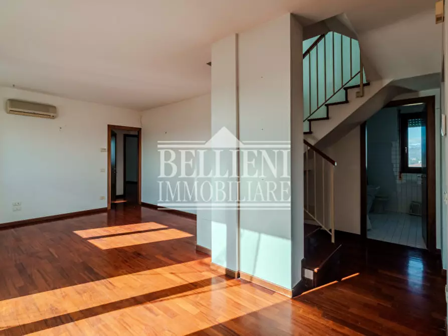 Immagine 5 di Attico in vendita  in Viale Montebello della Battaglia a Vicenza