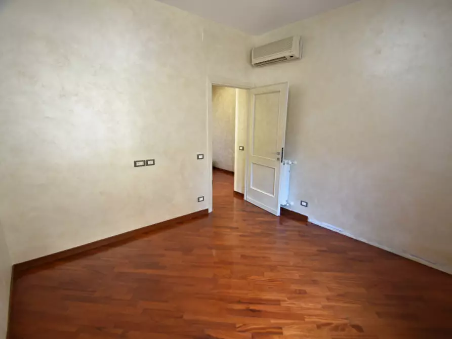 Immagine 15 di Appartamento in vendita  in Via Luigi Gallo a Roma
