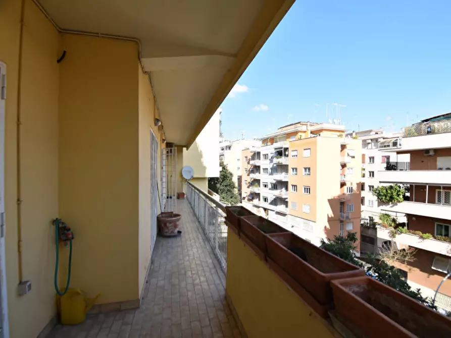 Immagine 34 di Appartamento in vendita  in Via Luigi Gallo a Roma