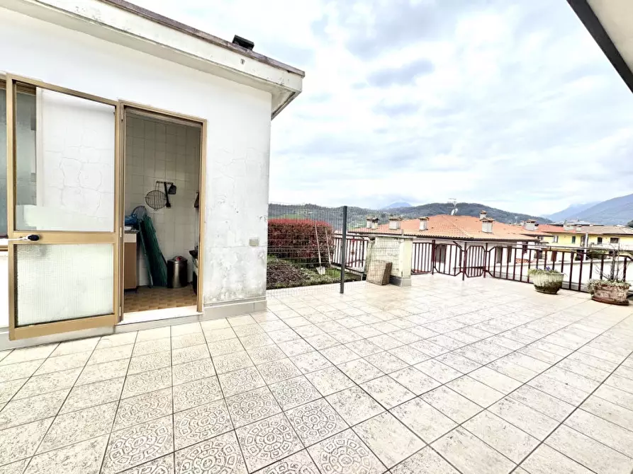 Immagine 22 di Appartamento in vendita  in via Don Minzoni a Lugo Di Vicenza