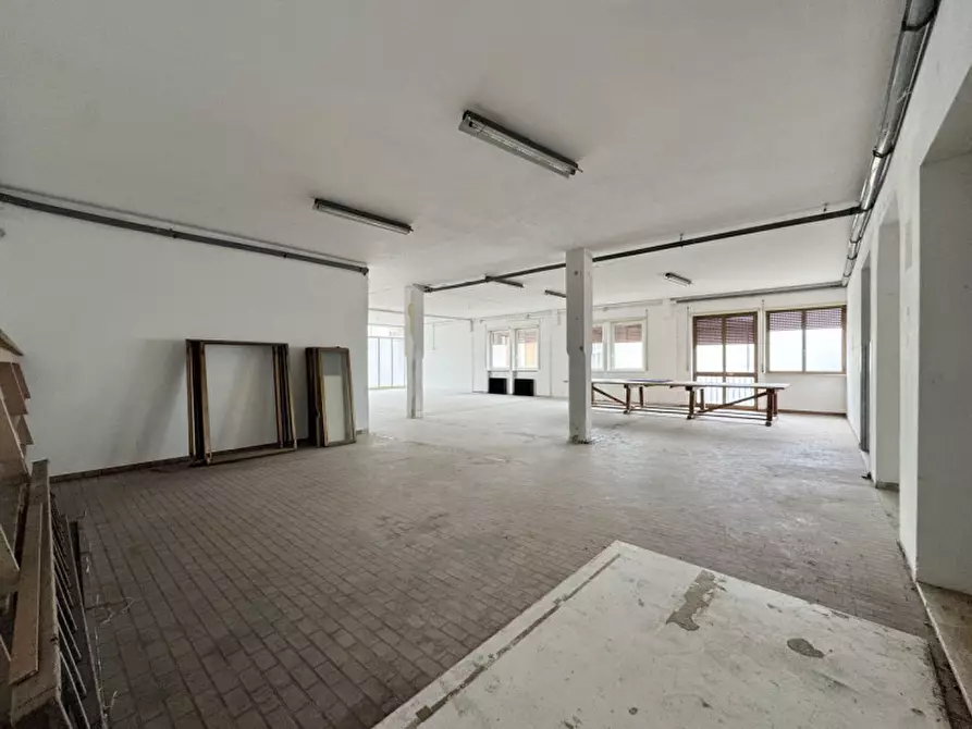 Immagine 24 di Appartamento in vendita  in via Don Minzoni a Lugo Di Vicenza