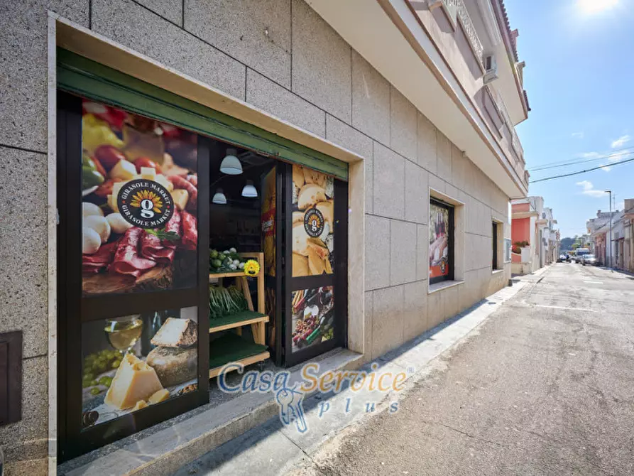 Immagine 3 di Negozio in vendita  in Via Torino a Tuglie