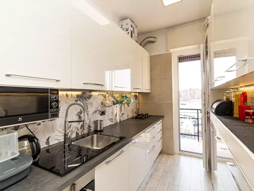 Immagine 10 di Appartamento in vendita  a Cologno Monzese