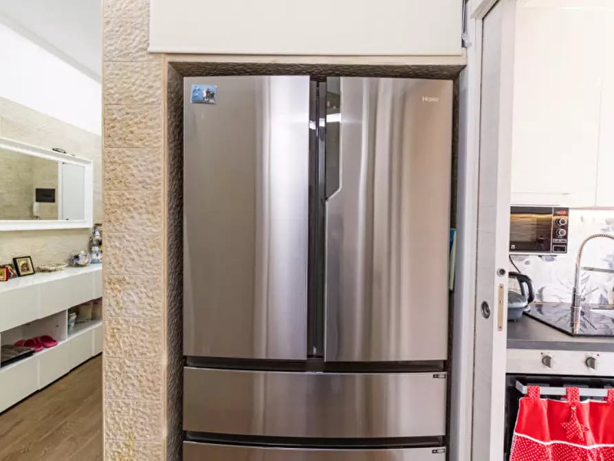 Immagine 16 di Appartamento in vendita  a Cologno Monzese