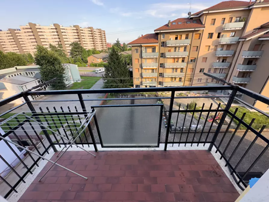 Immagine 38 di Appartamento in vendita  a Cologno Monzese