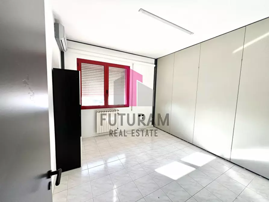 Immagine 4 di Ufficio in affitto  in via santa maria a Sarcedo