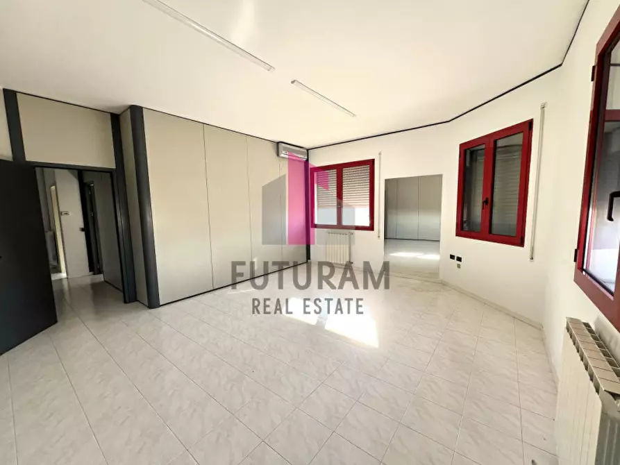 Immagine 7 di Ufficio in affitto  in via santa maria a Sarcedo