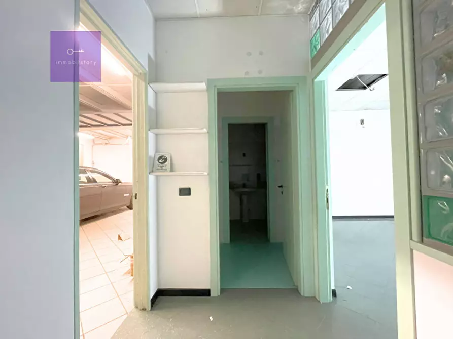 Immagine 3 di Magazzino in vendita  a Pernumia