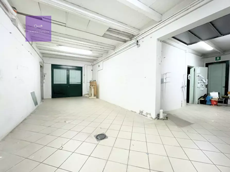 Immagine 4 di Magazzino in vendita  a Pernumia
