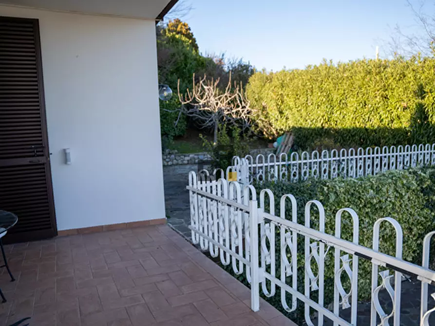 Immagine 1 di Villa in vendita  in LOC PRATELLO VILLAGGIO a Padenghe Sul Garda