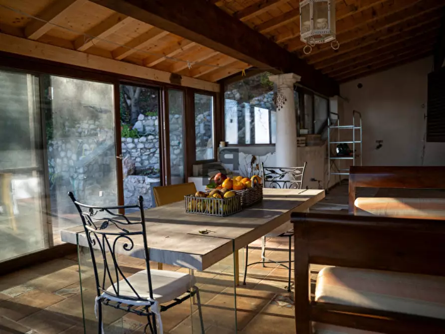 Immagine 4 di Villa in vendita  in LOC PRATELLO VILLAGGIO a Padenghe Sul Garda