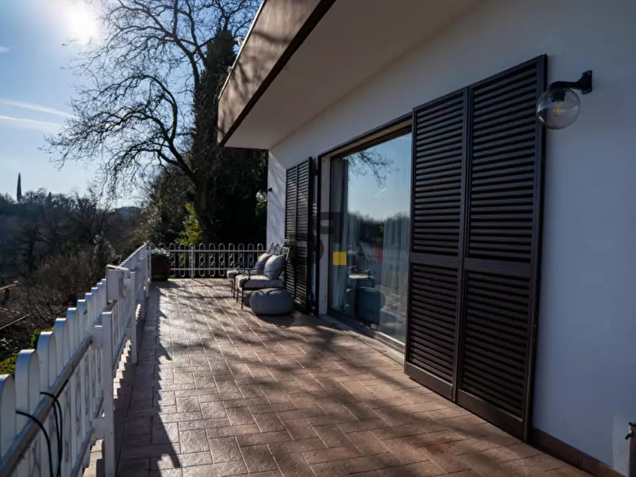 Immagine 10 di Villa in vendita  in LOC PRATELLO VILLAGGIO a Padenghe Sul Garda