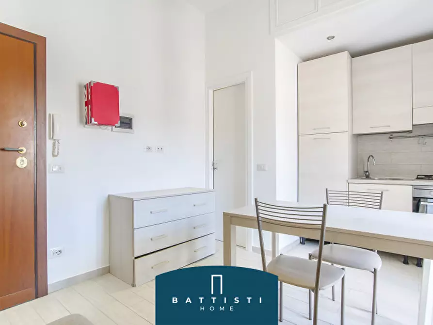 Immagine 6 di Appartamento in vendita  in Via Machiavelli a Roma