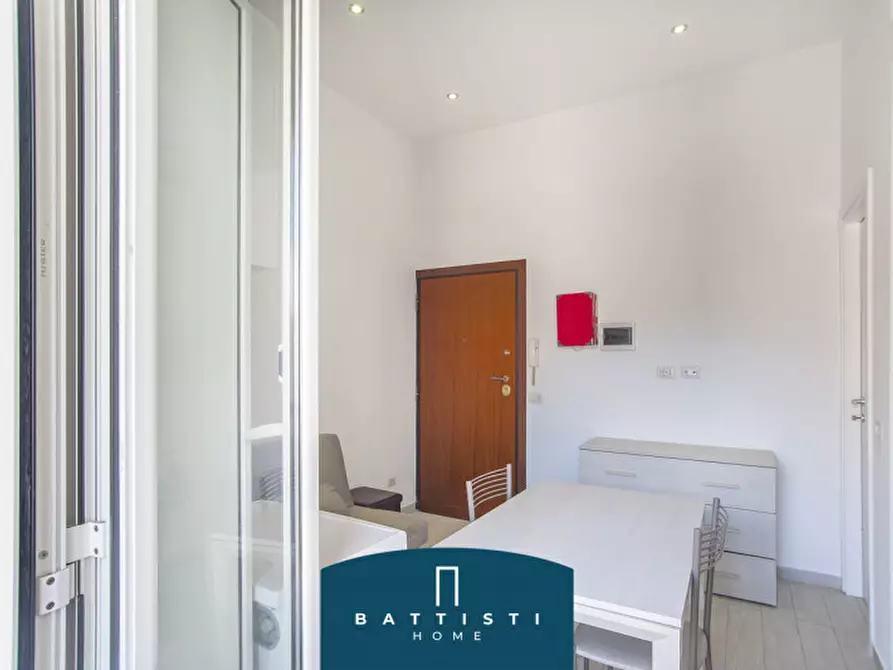 Immagine 8 di Appartamento in vendita  in Via Machiavelli a Roma