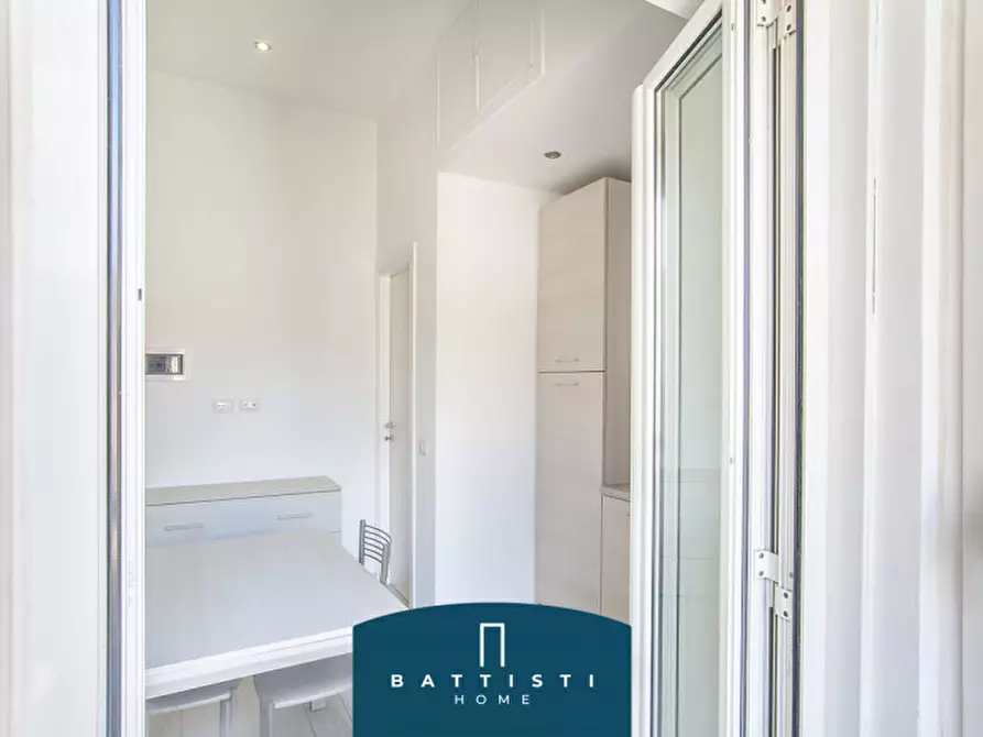 Immagine 11 di Appartamento in vendita  in Via Machiavelli a Roma