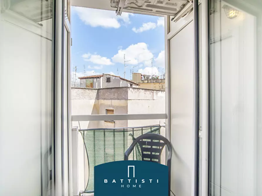 Immagine 12 di Appartamento in vendita  in Via Machiavelli a Roma