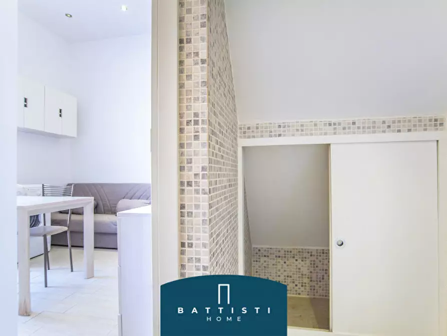 Immagine 12 di Appartamento in vendita  in Via Machiavelli a Roma