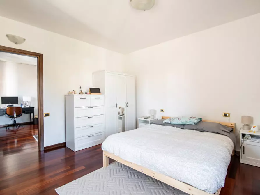 Immagine 10 di Casa bifamiliare in vendita  in Via Tre Garofani a Padova