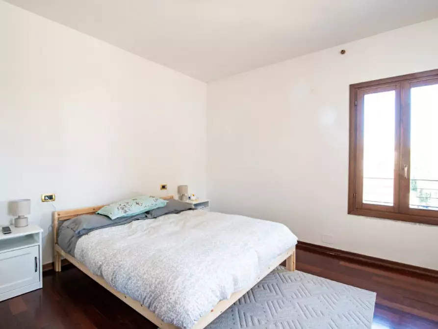 Immagine 11 di Casa bifamiliare in vendita  in Via Tre Garofani a Padova