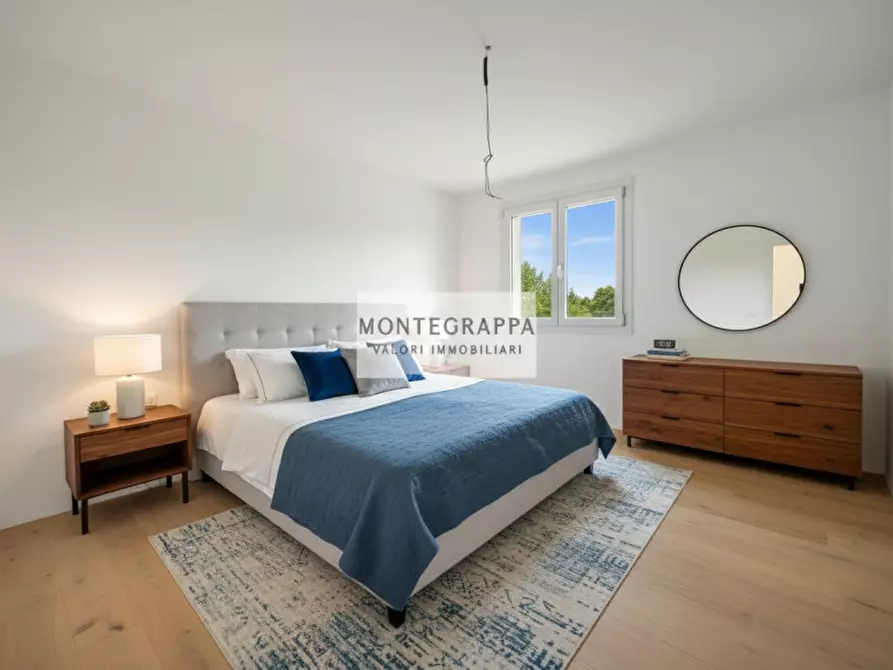 Immagine 9 di Appartamento in vendita  in Via degli Abeti a Castelfranco Veneto