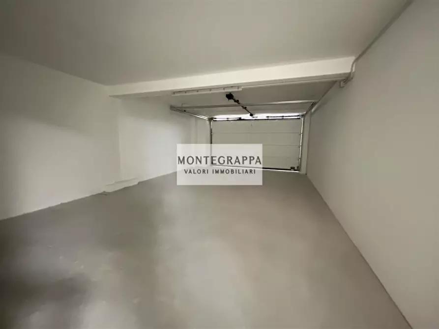 Immagine 11 di Appartamento in vendita  in Via degli Abeti a Castelfranco Veneto