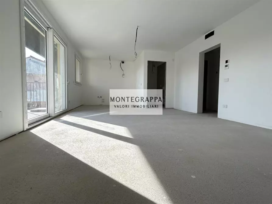 Immagine 14 di Appartamento in vendita  in Via degli Abeti a Castelfranco Veneto