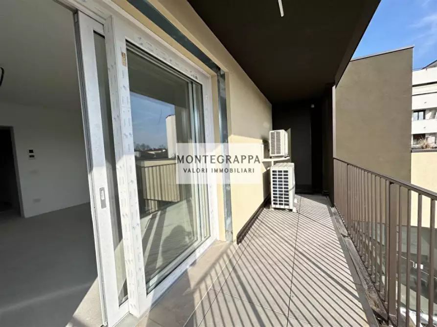 Immagine 15 di Appartamento in vendita  in Via degli Abeti a Castelfranco Veneto