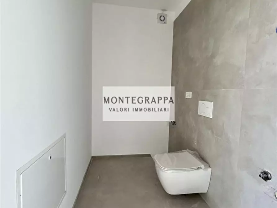 Immagine 23 di Appartamento in vendita  in Via degli Abeti a Castelfranco Veneto