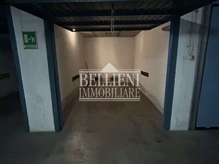 Immagine 2 di Garage in vendita  in Viale Milano, 126 a Vicenza