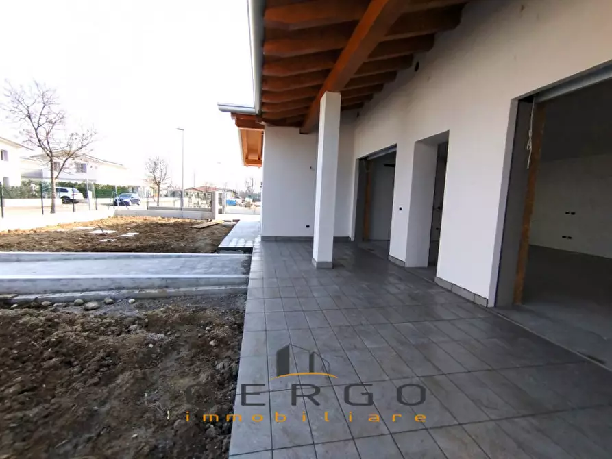 Immagine 7 di Casa indipendente in vendita  in Via Centrale a Azzano Decimo