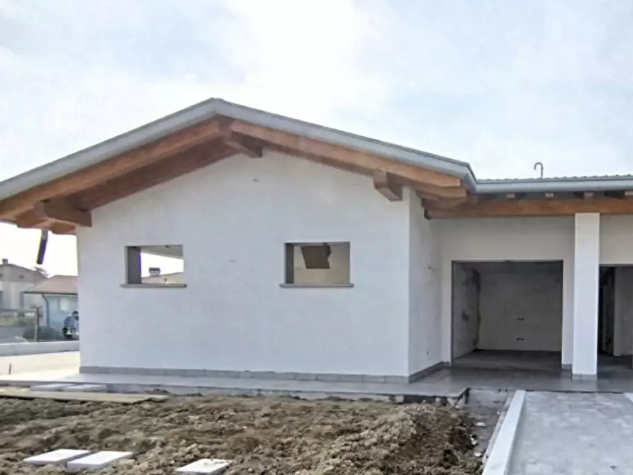 Immagine 22 di Casa indipendente in vendita  in Via Centrale a Azzano Decimo
