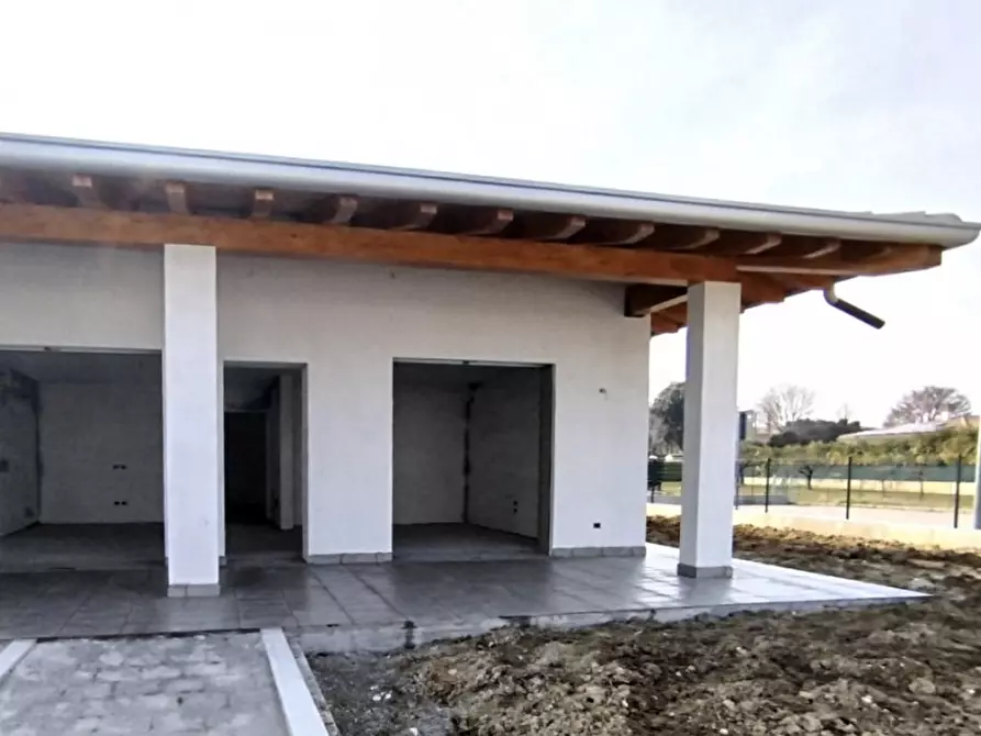 Immagine 23 di Casa indipendente in vendita  in Via Centrale a Azzano Decimo