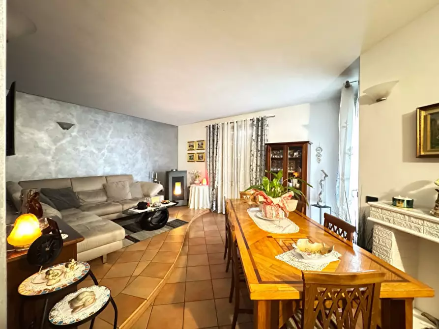 Immagine 10 di Villa in vendita  in VIA. VINCENZO BELLINI a Calvisano