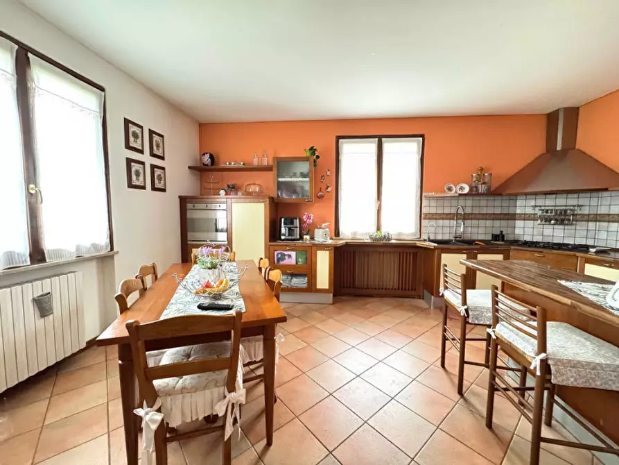 Immagine 17 di Villa in vendita  in VIA. VINCENZO BELLINI a Calvisano