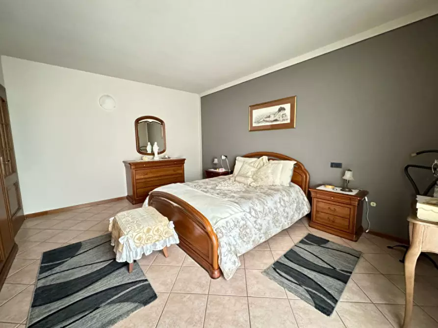 Immagine 24 di Villa in vendita  in VIA. VINCENZO BELLINI a Calvisano