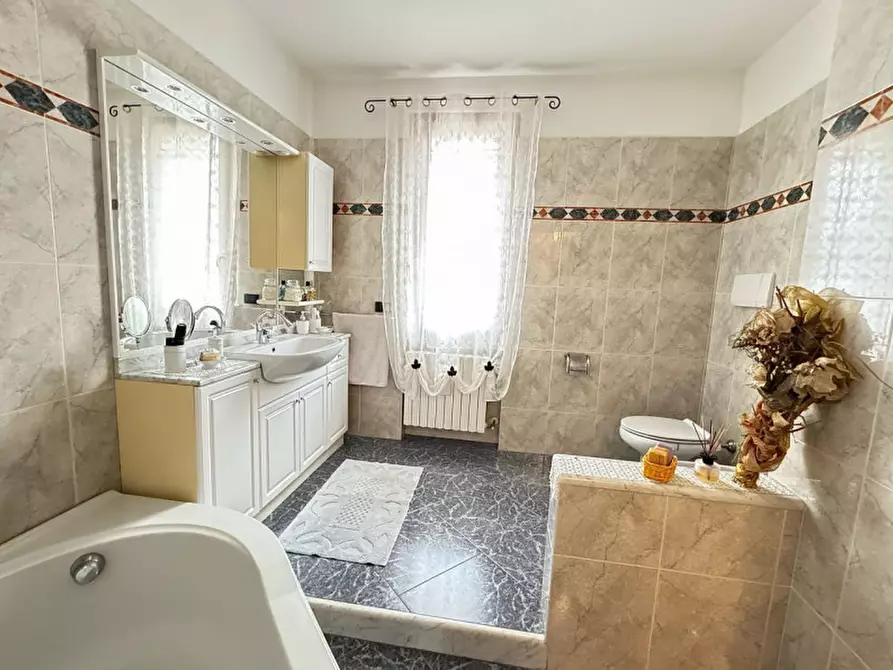 Immagine 28 di Villa in vendita  in VIA. VINCENZO BELLINI a Calvisano