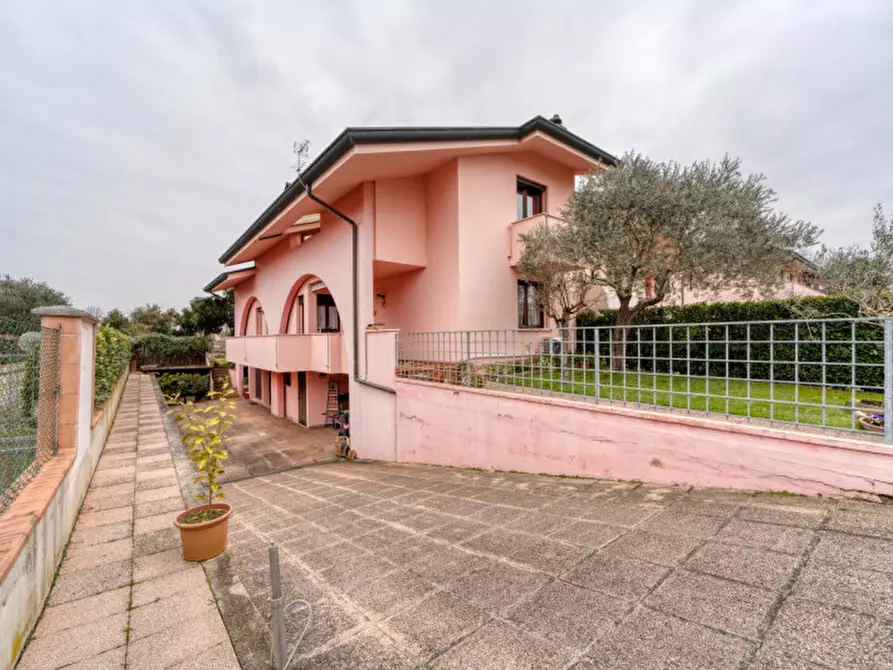 Immagine 2 di Casa bifamiliare in vendita  in Via On. Aldo Moro a Saccolongo