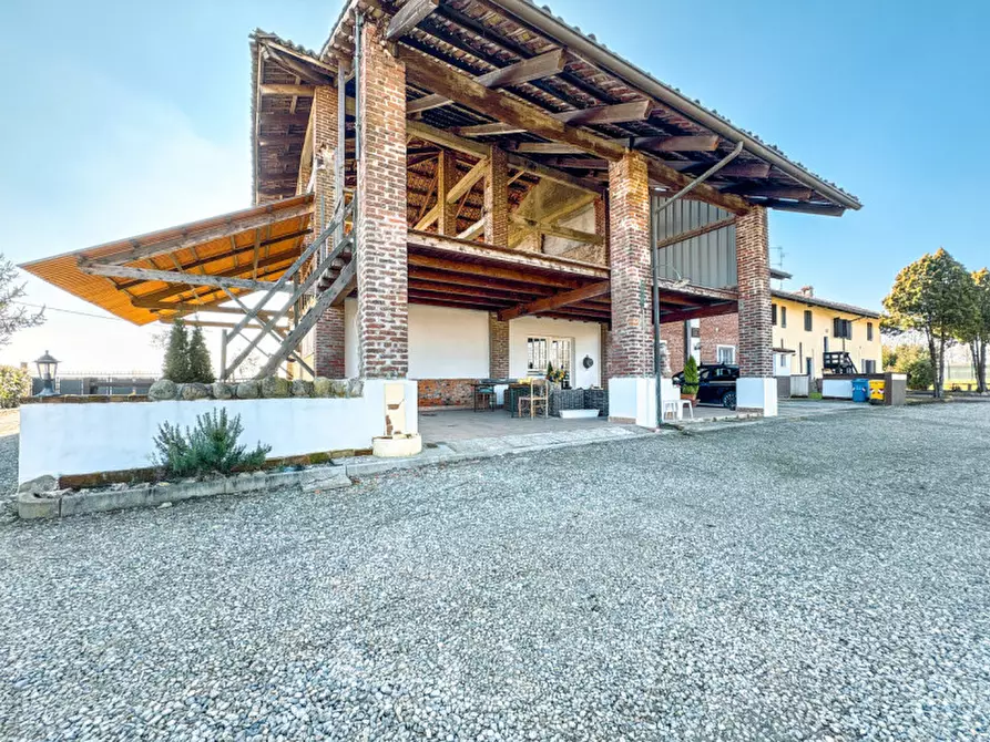 Immagine 46 di Hotel in vendita  in cascina americana a Balocco