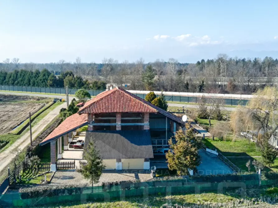 Immagine 47 di Hotel in vendita  in cascina americana a Balocco