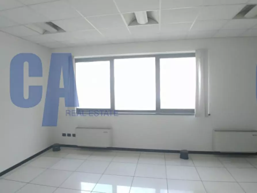 Immagine 22 di Ufficio in affitto  in VIA GROSIO a Milano