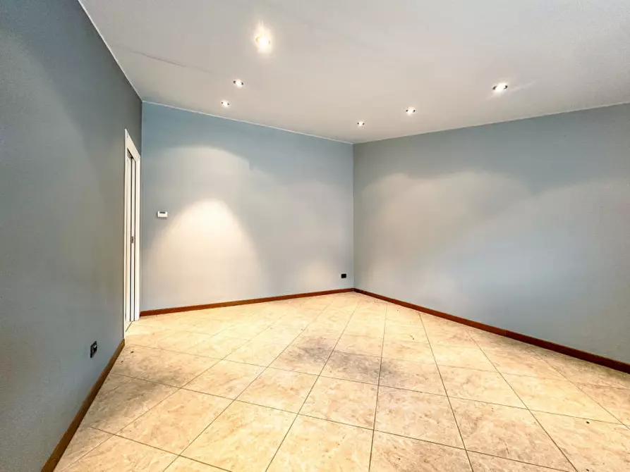 Immagine 5 di Appartamento in vendita  in via tevere 15 a Romagnano Sesia