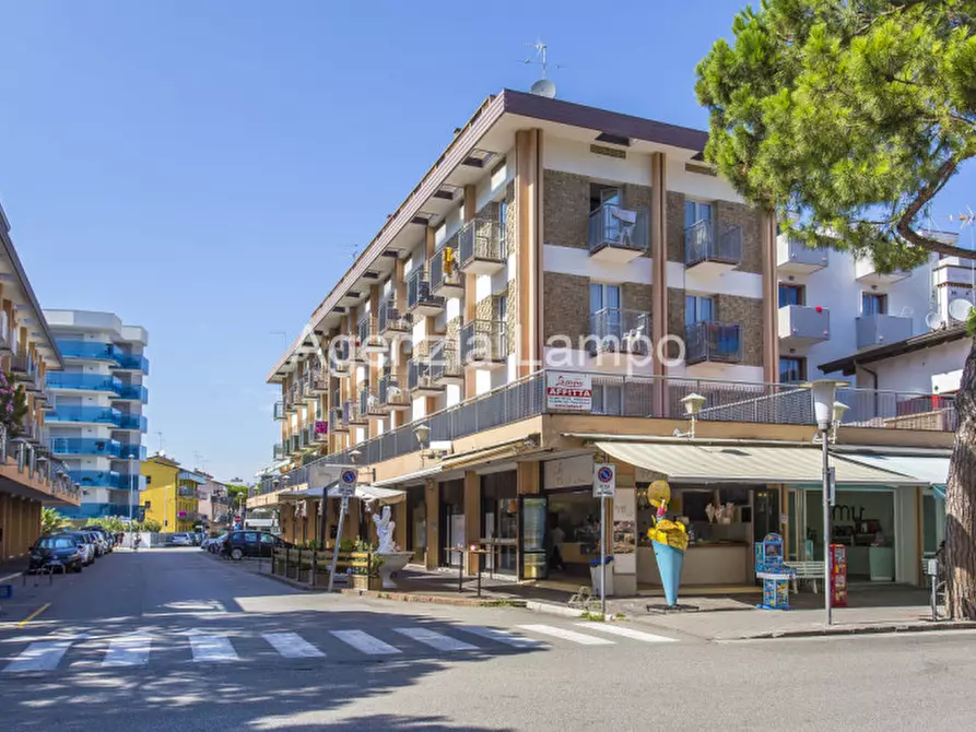 Immagine 1 di Appartamento in vendita  in Largo Augustus a Jesolo