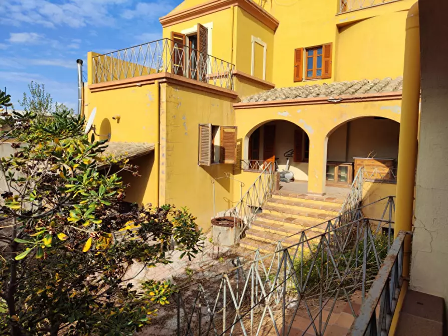 Immagine 1 di Villa in vendita  a Quartu Sant'elena