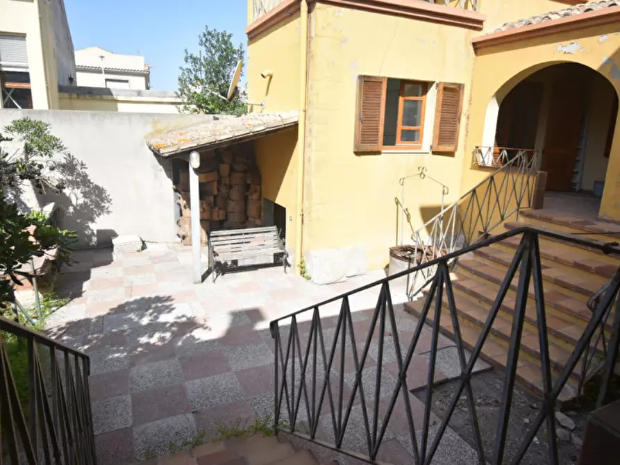 Immagine 8 di Villa in vendita  a Quartu Sant'elena