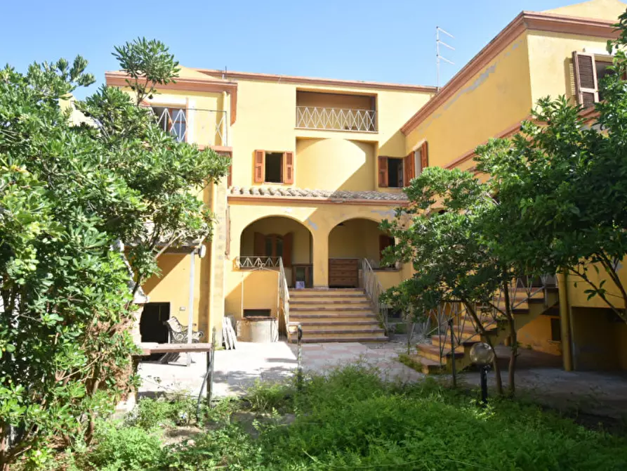 Immagine 10 di Villa in vendita  a Quartu Sant'elena