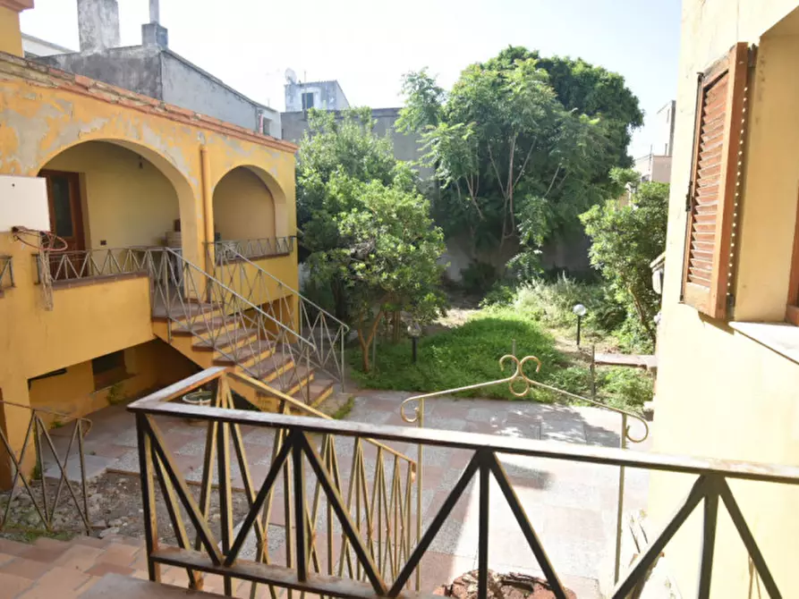 Immagine 15 di Villa in vendita  a Quartu Sant'elena