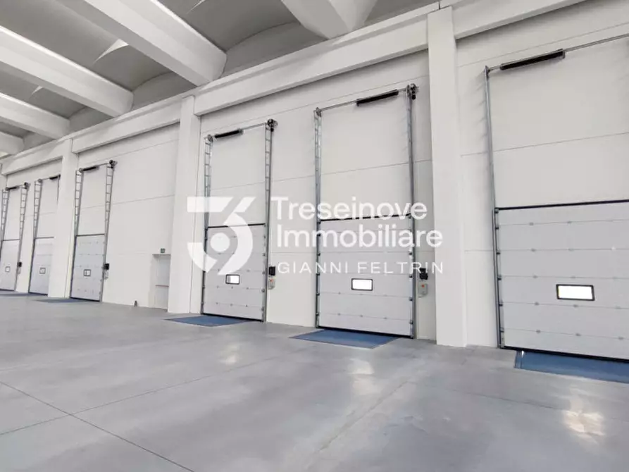 Immagine 7 di Capannone industriale in vendita  in Via Lombardia a Paese