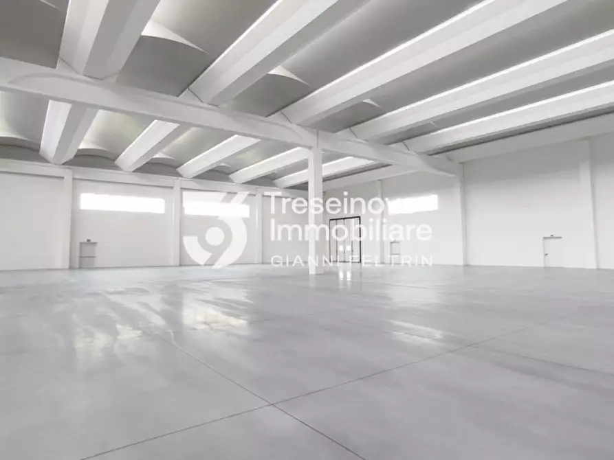 Immagine 9 di Capannone industriale in vendita  in Via Lombardia a Paese
