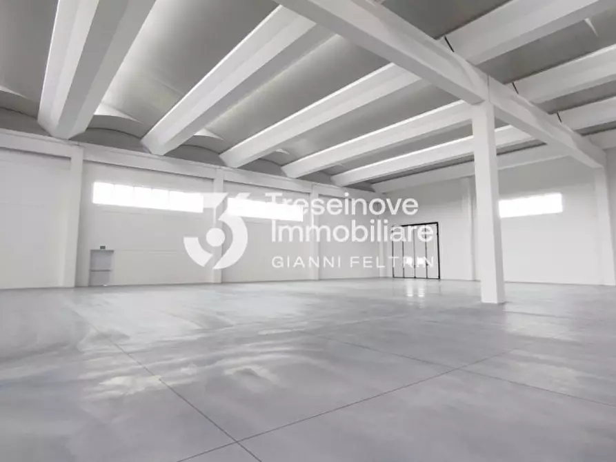 Immagine 15 di Capannone industriale in vendita  in Via Lombardia a Paese